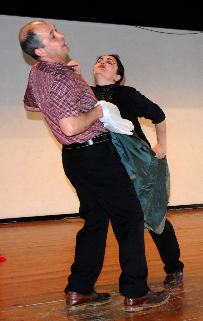 comedia escenaviva el putito feo